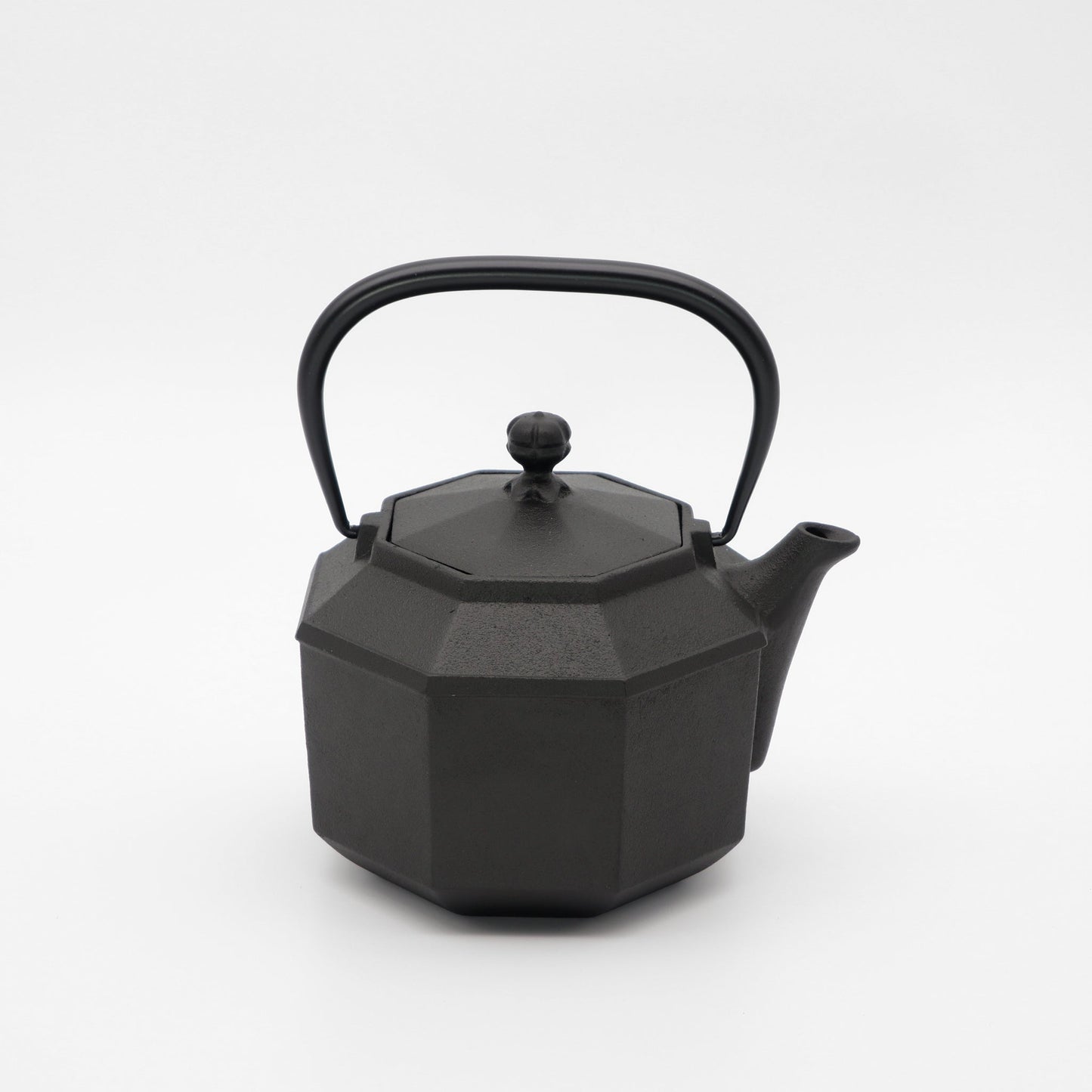 味1462 鉄瓶 八角 0.9L H-174